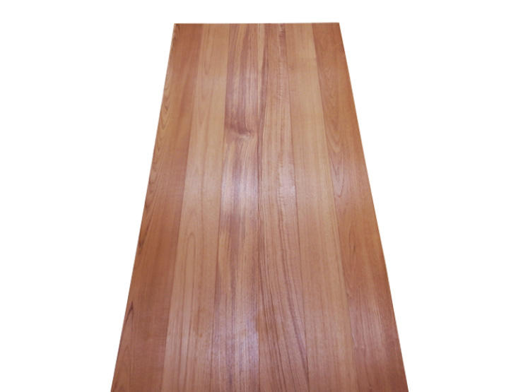 ミャンマーチークマルチレイヤー（挽板）一枚もの（床暖房兼用）ナチュラルフローリングの仮並べ時の写真(縦向き)